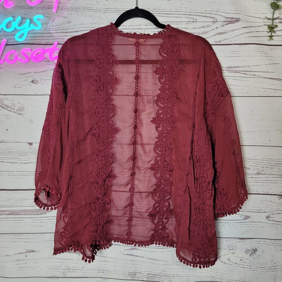 Taylor & Sage Burgundy Embroidered Sheer Boho Kimono Top Womans Size Small - Picture 2 of 5